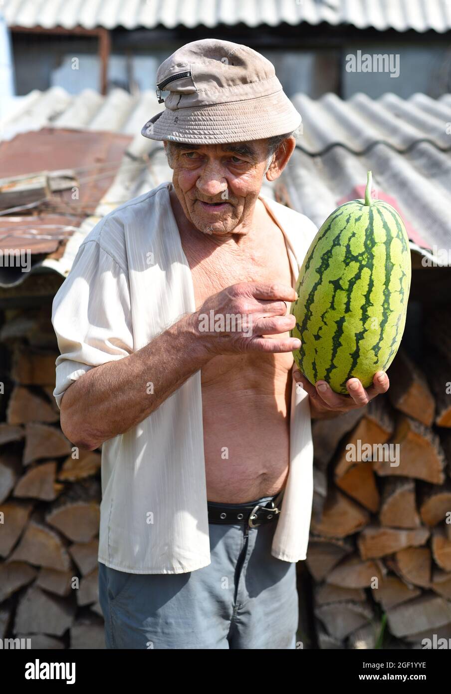 70 year old man hi-res stock photography and images - Alamy