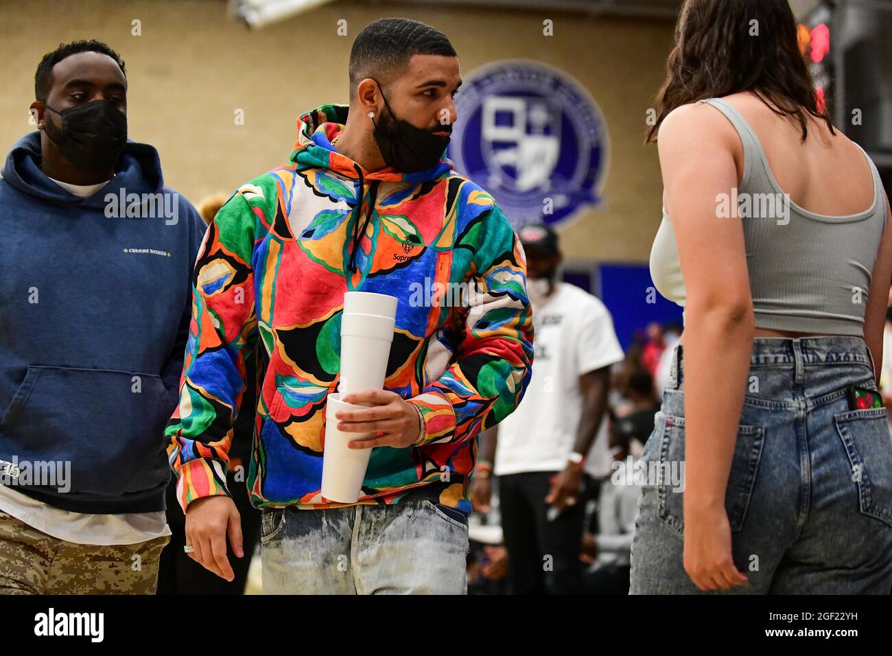 Canadian rapper Drake arrives at the 2021 CIF Southern Section Championship basketball game on Friday, June 11, 2021, in Chatsworth. Centennial defeat Stock Photo