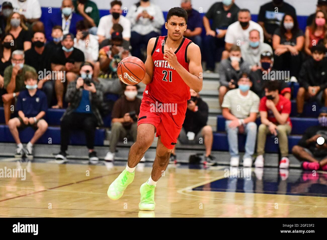 Centennial Huskies forward Aaron McBride (21) during the 2021 CIF Southern Section Championship basketball game on Friday, June 11, 2021, in Chatswort Stock Photo