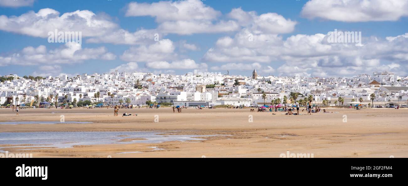 Beach and White Town, Conil De La Frontera. Editorial Stock Photo - Image  of building, blue: 63334888