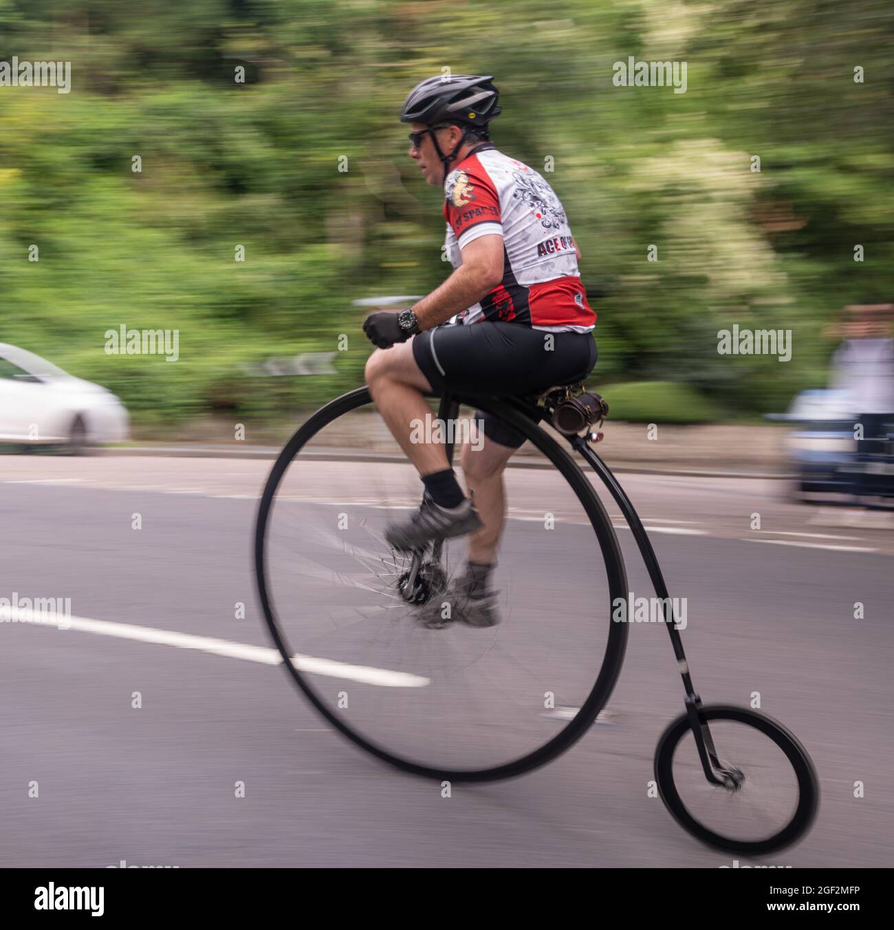Cyclists race up to Beachy Head from Eastbourne for the Beachy Head