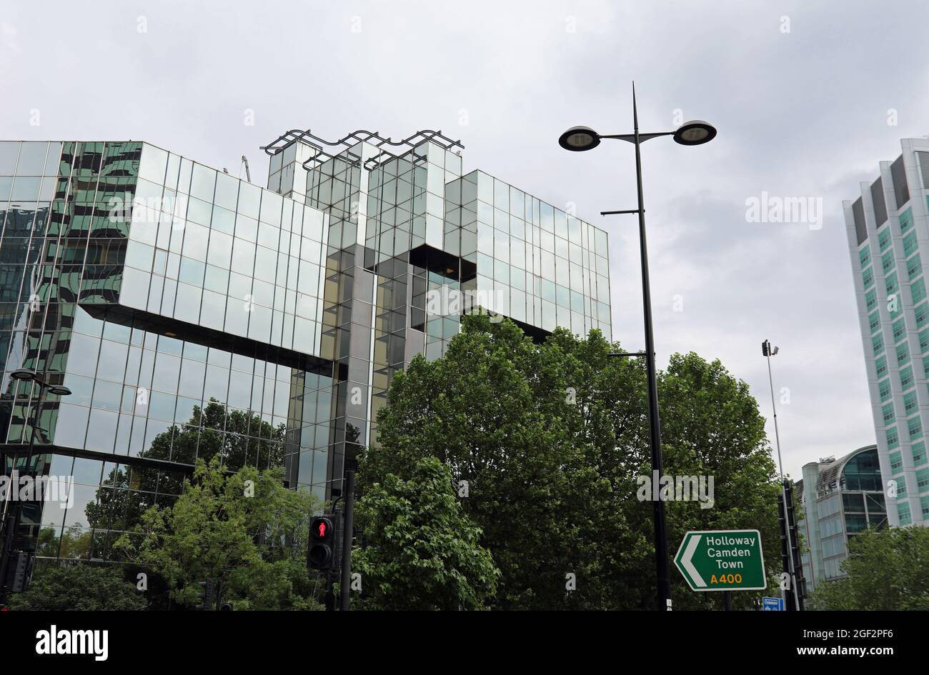 Mirror building london hires stock photography and images Alamy