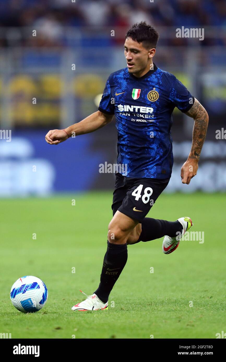 Milano, Italy. 21th August 2021. Martin Satriano of Fc Internazionale  controls the ball during the Serie A match between Fc Internazionale and Genoa Cfc at Stadio Giuseppe Meazza . Stock Photo