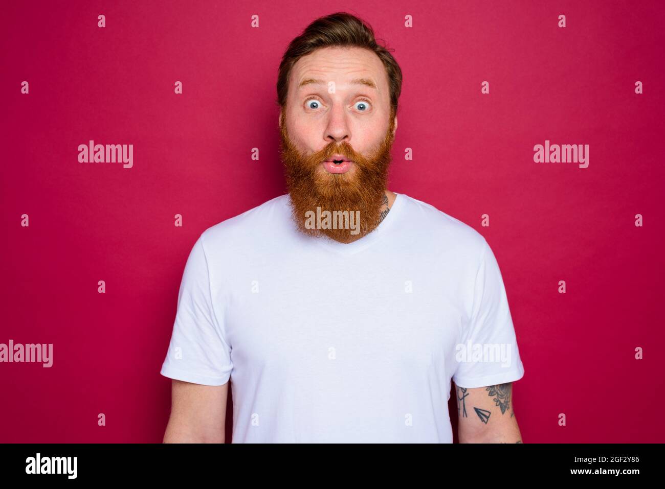 Wonder amazed hi-res stock photography and images - Alamy