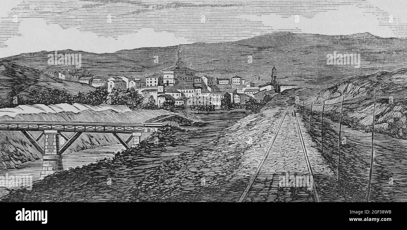 Spain, Aragon, Zaragoza province, Ateca. General view of the village. Jalon river and the railway line, inaugurated in 1863 (Medinaceli-Zaragoza secti Stock Photo