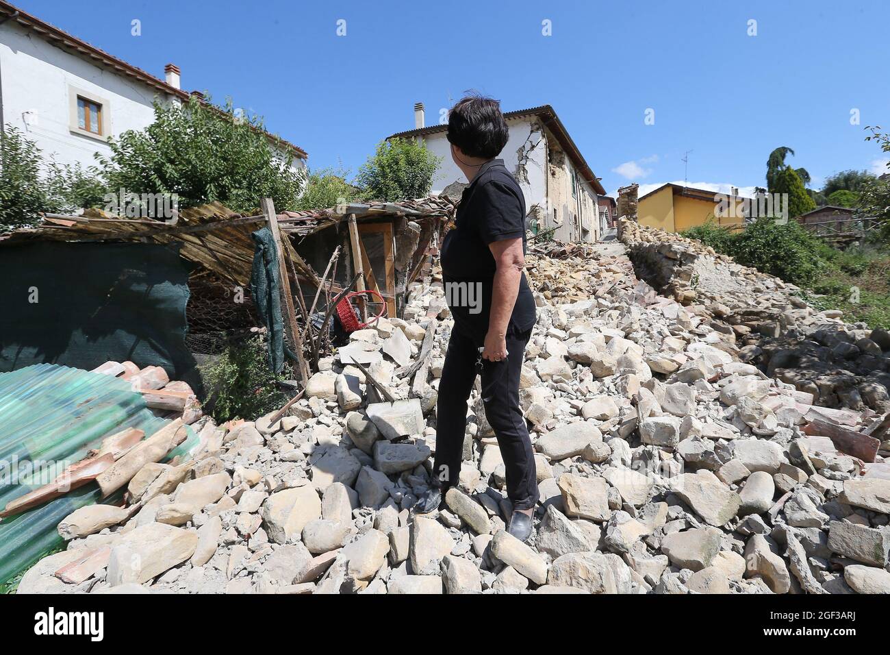 Aftermath of earthquake amatrice hi-res stock photography and images ...