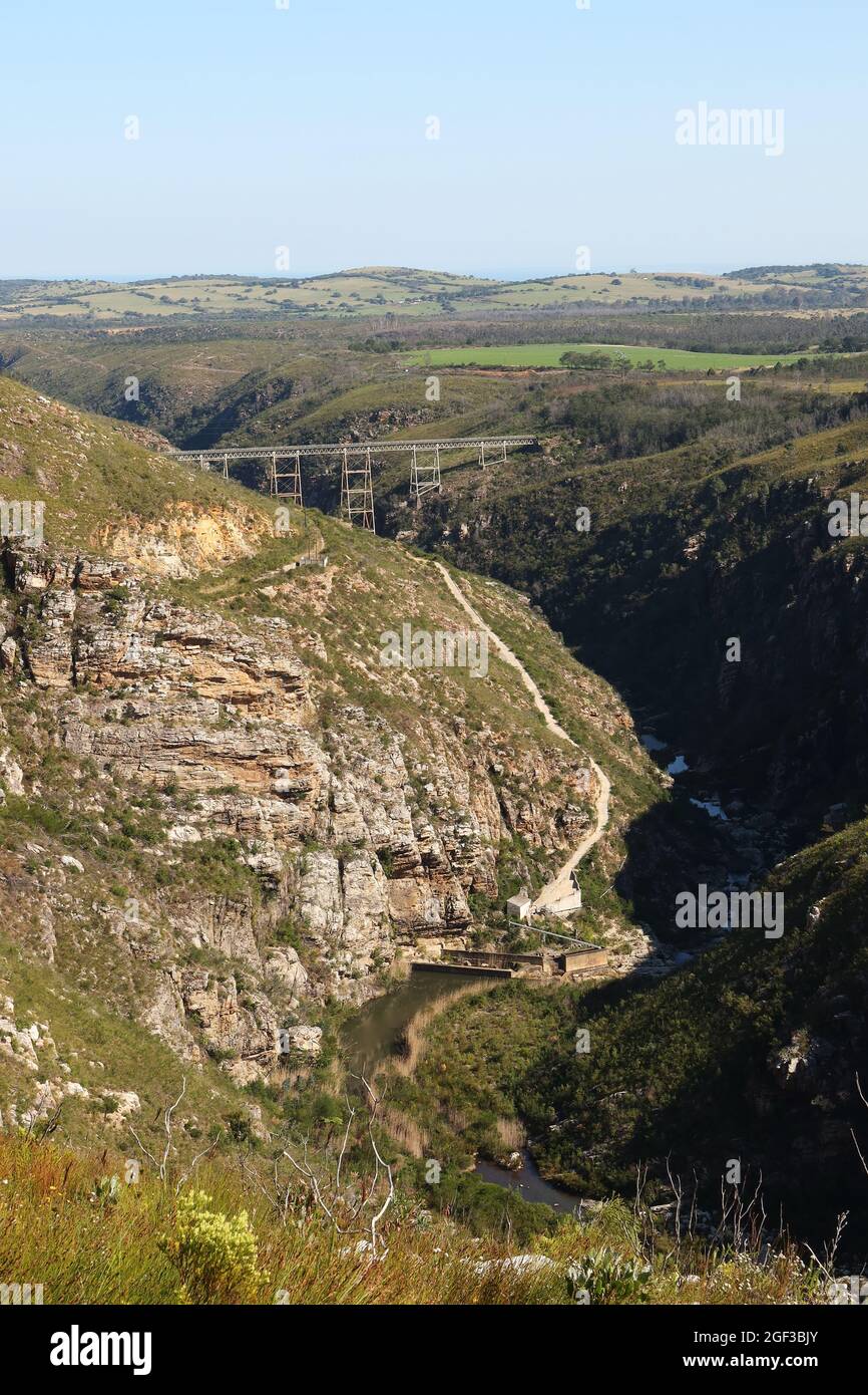 van-stadens-river-gorge-near-gqeberha-south-africa-stock-photo-alamy