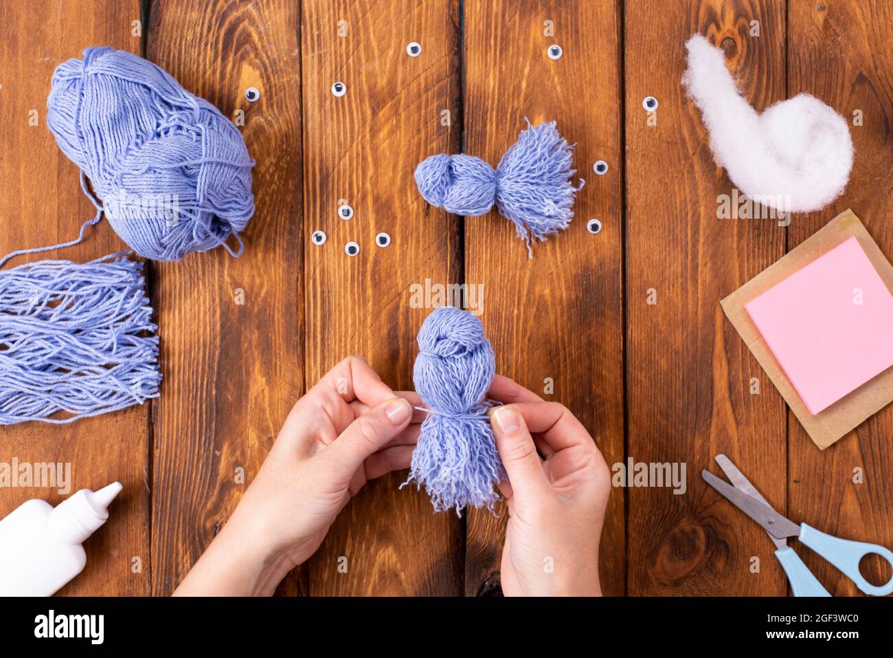 How to make a cute thread bird for decoration. Children's art project ...