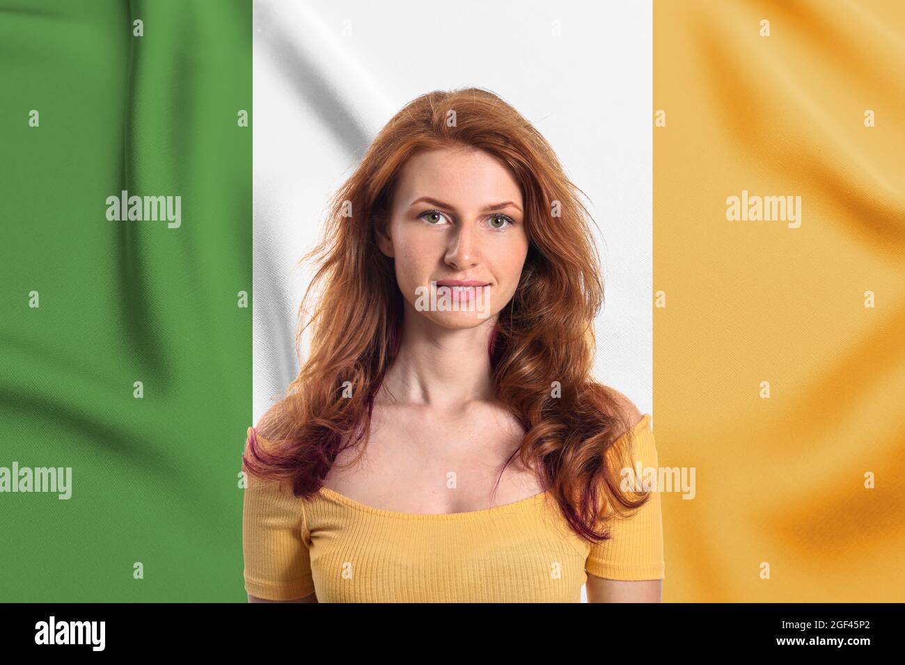 Beautiful red hair irish woman hi-res stock photography and images - Alamy