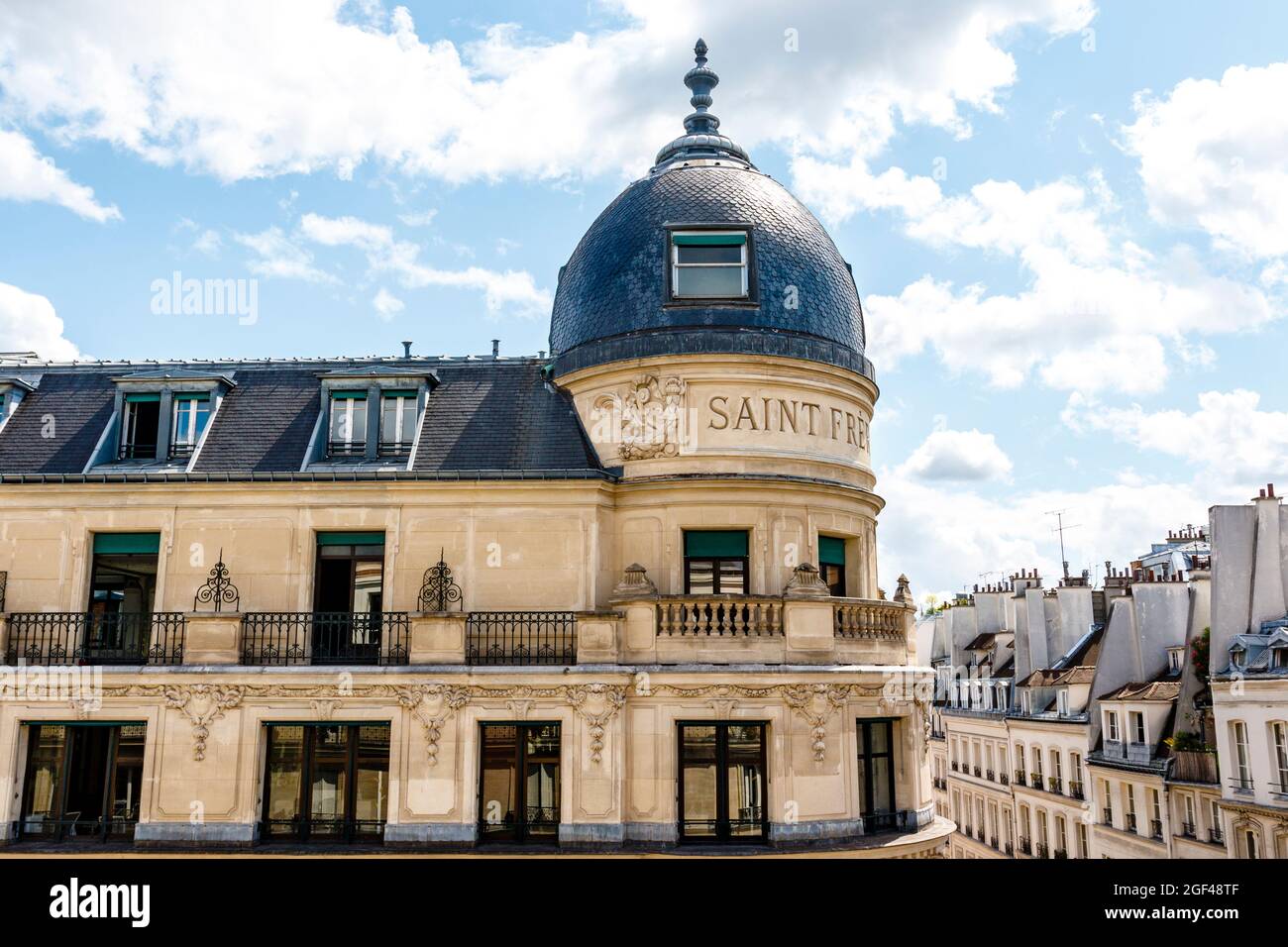 Parisian architecture france hi-res stock photography and images - Alamy