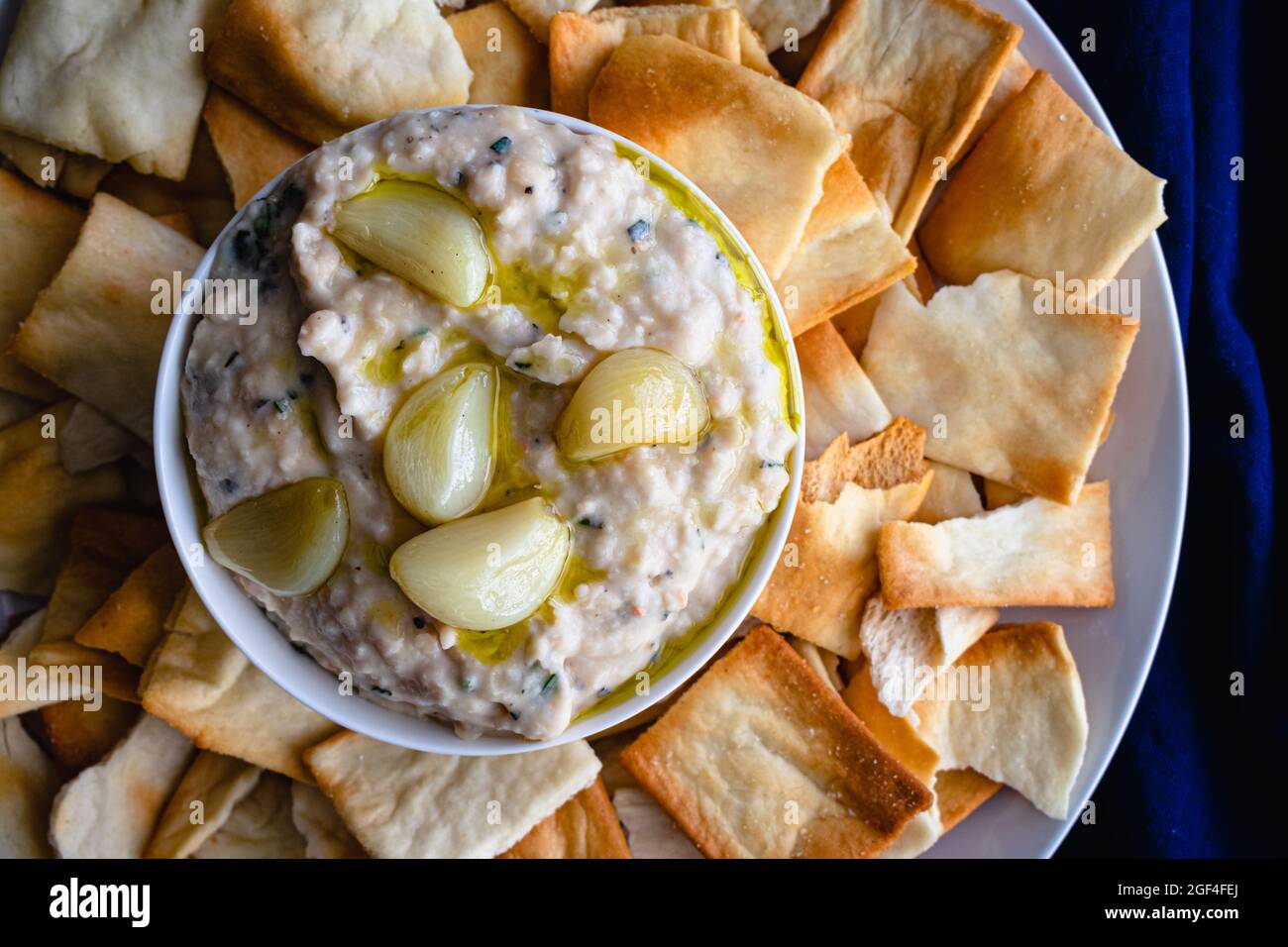 Roasted Garlic and Rosemary White Bean Dip Dip made from cannellini