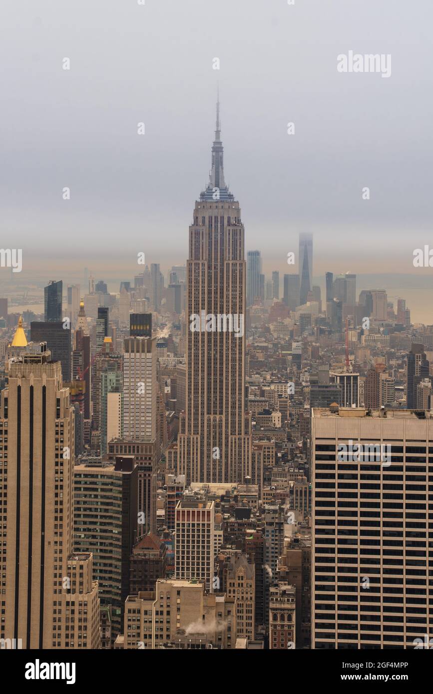 New york city top of the rock hi-res stock photography and images - Alamy