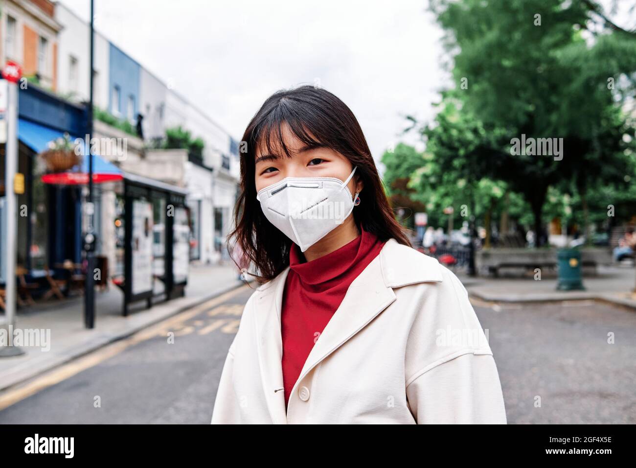 Asian woman face mask london hi-res stock photography and images - Alamy