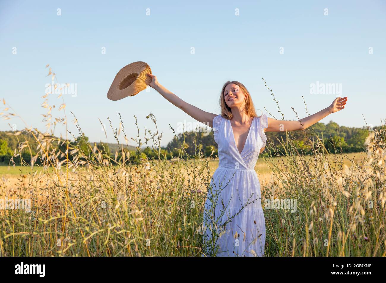 Beautiful scene cheerful young hi-res stock photography and images - Alamy
