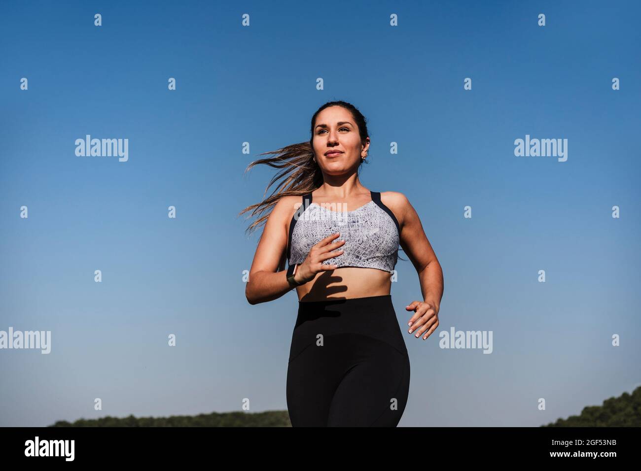 Female athlete running people hi-res stock photography and images - Alamy