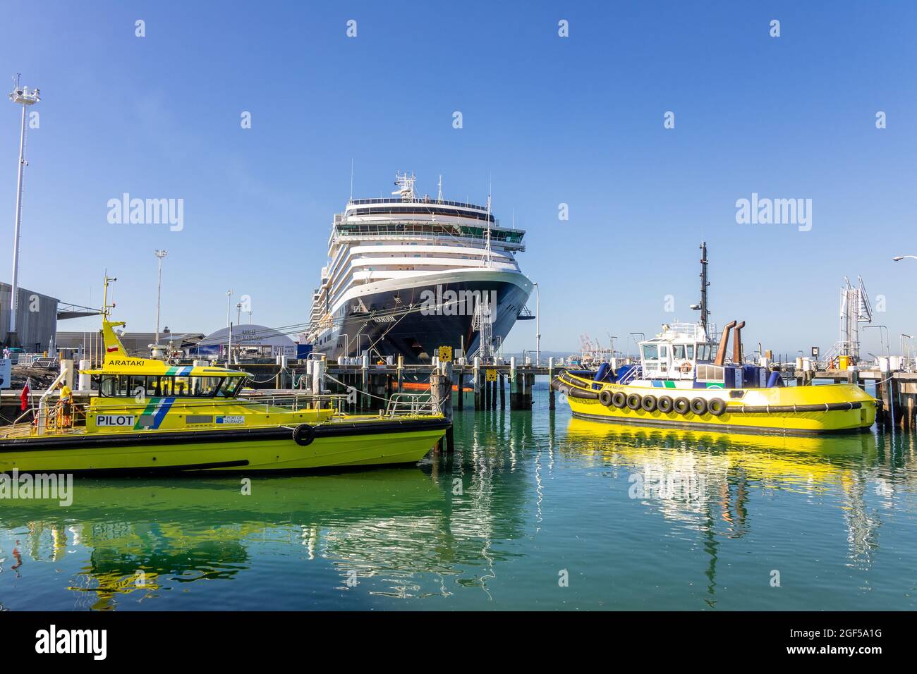 Holland America Cruise Ship Noordam In Tauranga Port New Zealand Pilot Boats Moored In Front Of Noordam Stock Photo