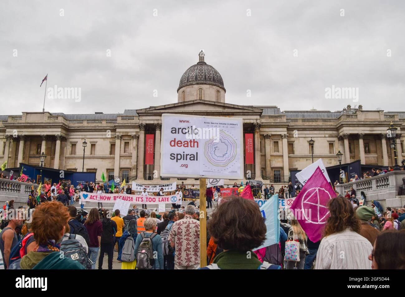 London, United Kingdom. 23rd August 2021. Extinction Rebellion protesters in Trafalgar Square at the start of their two-week campaign, Impossible Rebellion. (Credit: Vuk Valcic / Alamy Live News) Stock Photo