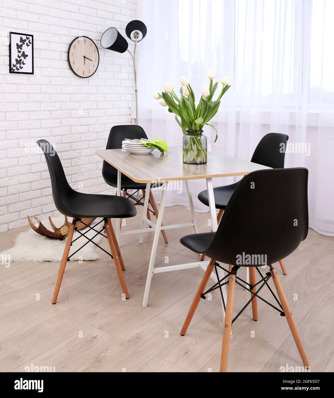 Dining table in home interior Stock Photo - Alamy