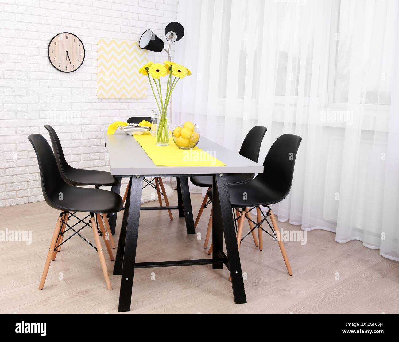Dining table in home interior Stock Photo - Alamy