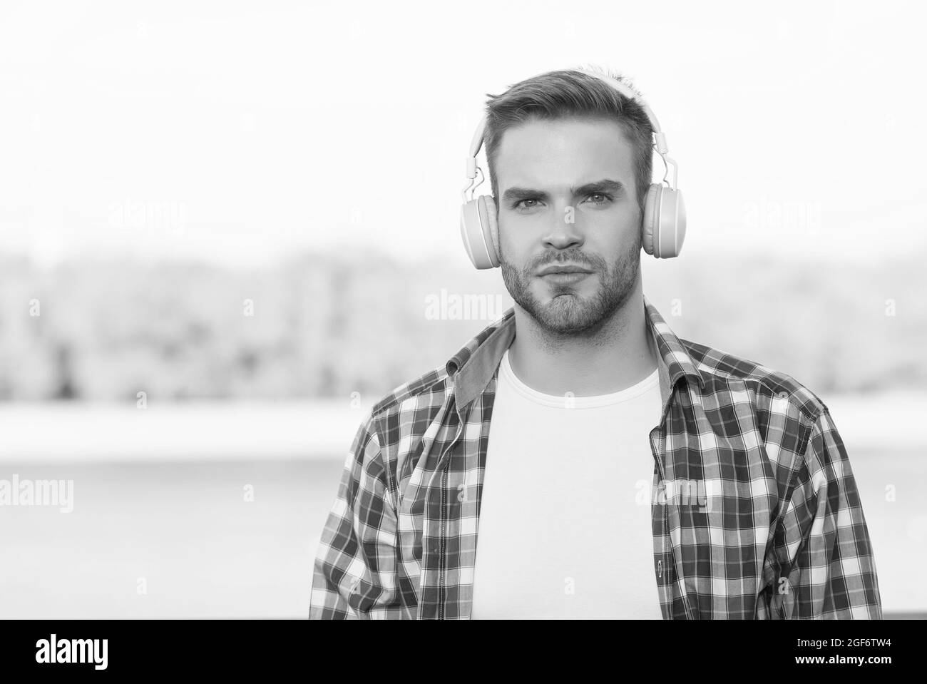 Distant Education. music style. elearning concept. quality of sound