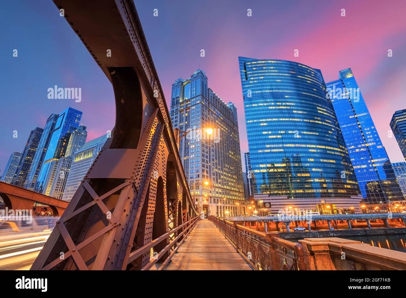 Chicago downtown and Chicago River at night Stock Photo - Alamy