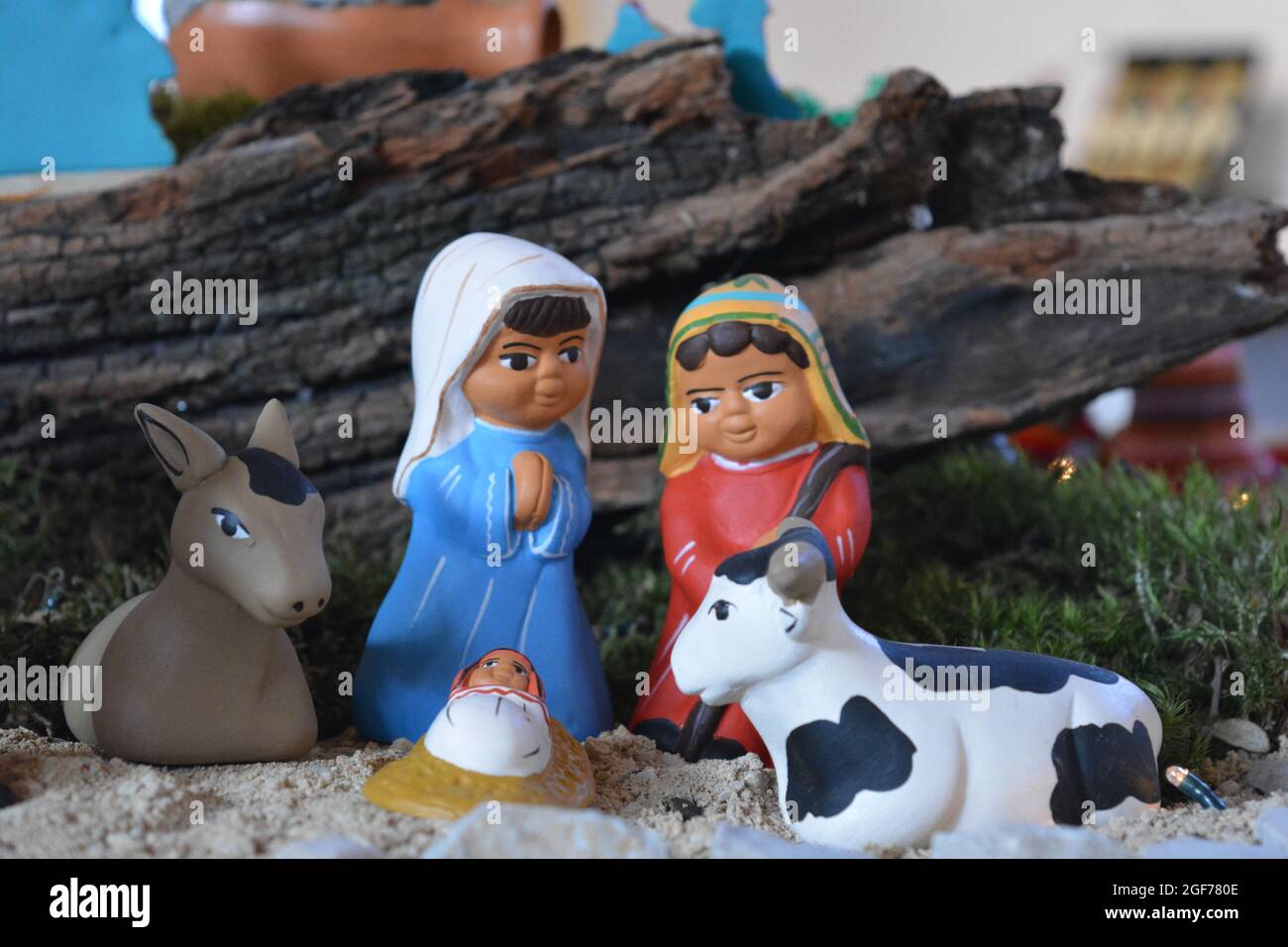 Figures on a donkey hi-res stock photography and images - Alamy