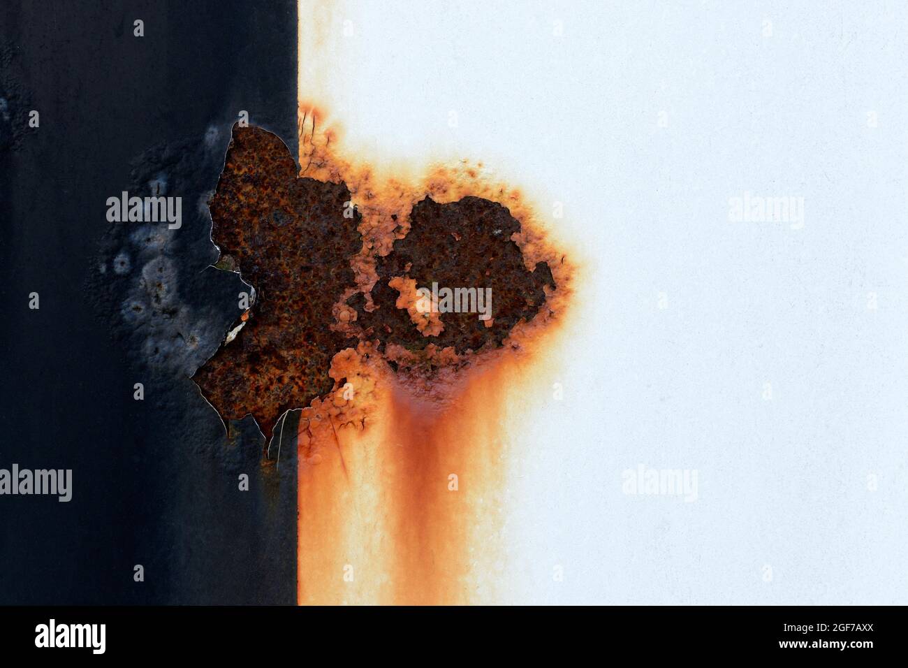 Rust stain on a metal plate, rust Stock Photo - Alamy