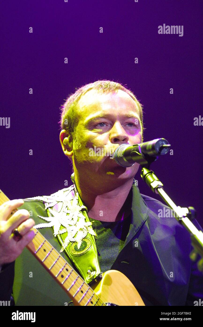 UB40 Concert, Wembley Arena London, 9th November 2001 Lead Singer Ali