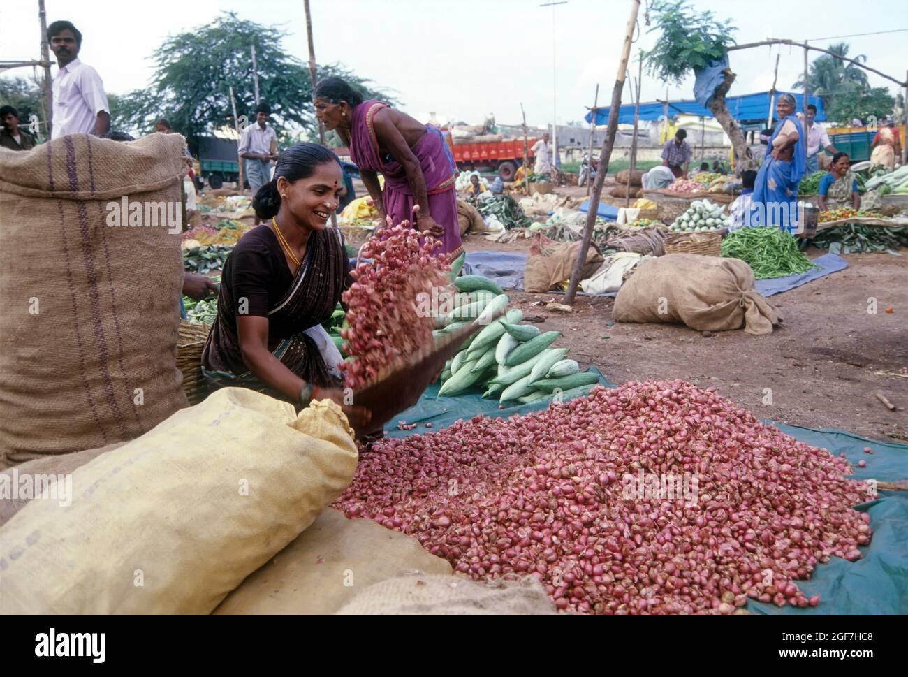 Weekly market at Perundurai near Erode in Tamil Nadu, India Stock Photo