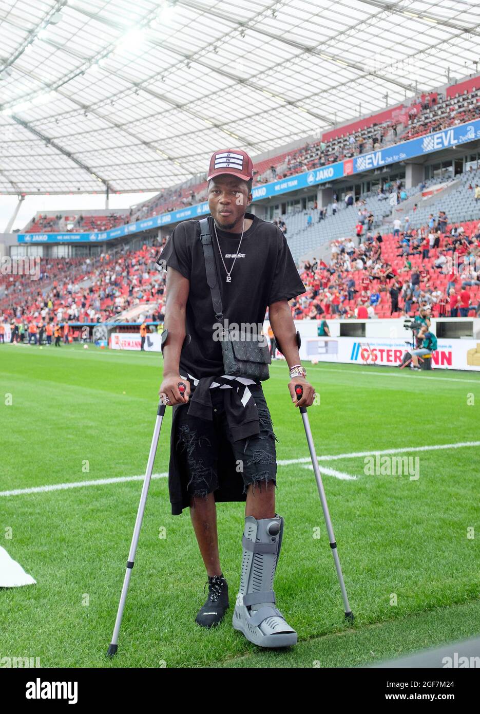 Match splint hi-res stock photography and images - Alamy