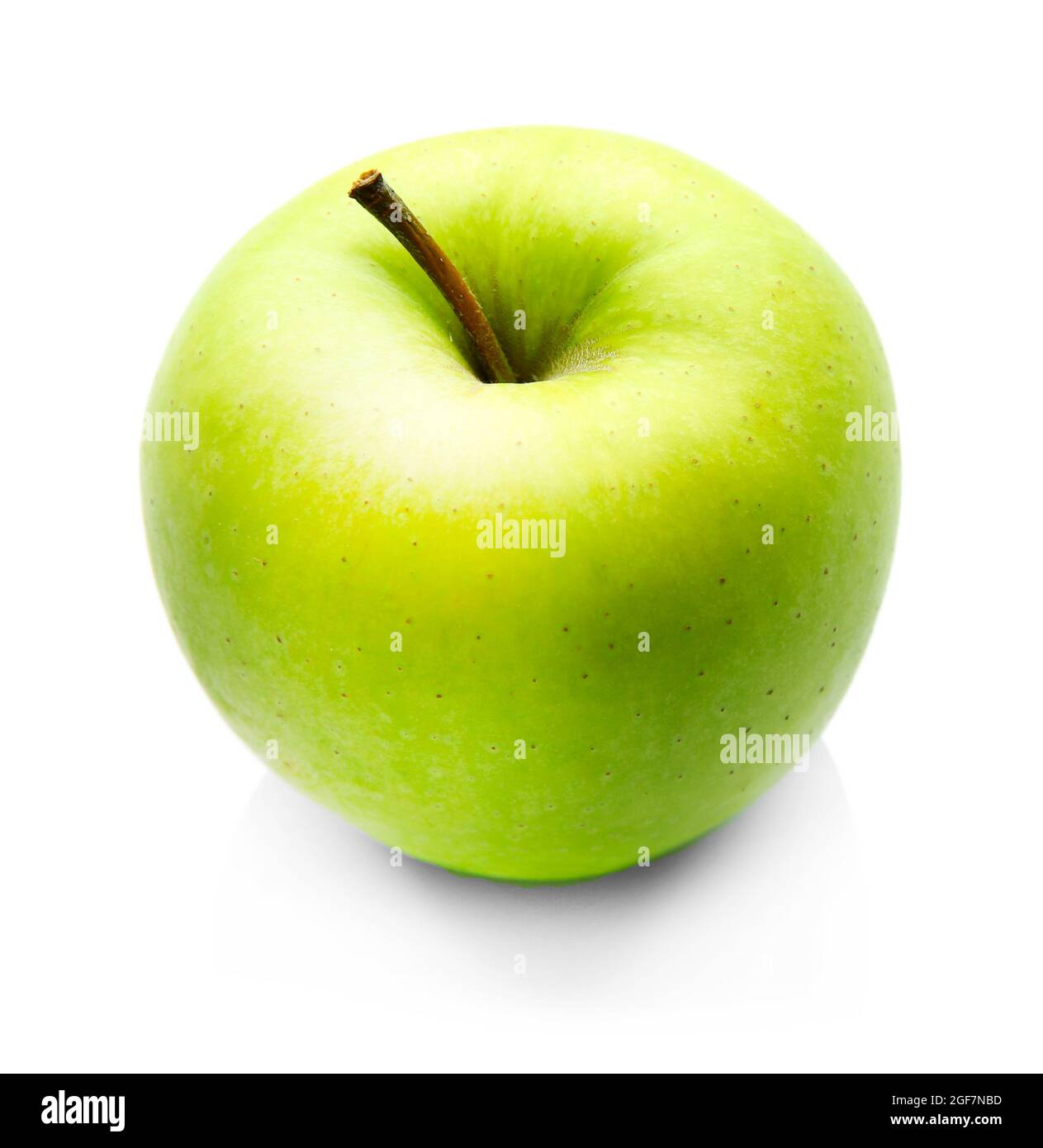 Green apple isolated on white background Stock Photo - Alamy