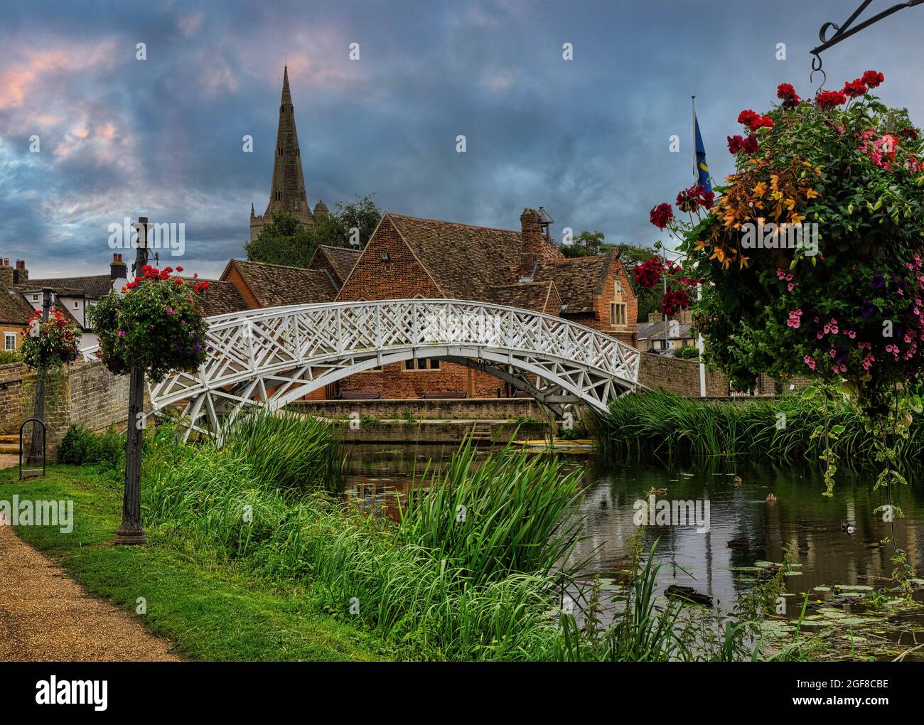 The Chinese Bridge is a landmark of the town of Godmanchester, Huntingdonshire. It is a pedestrian bridge that spans a mill stream on the Great Ouse Stock Photo