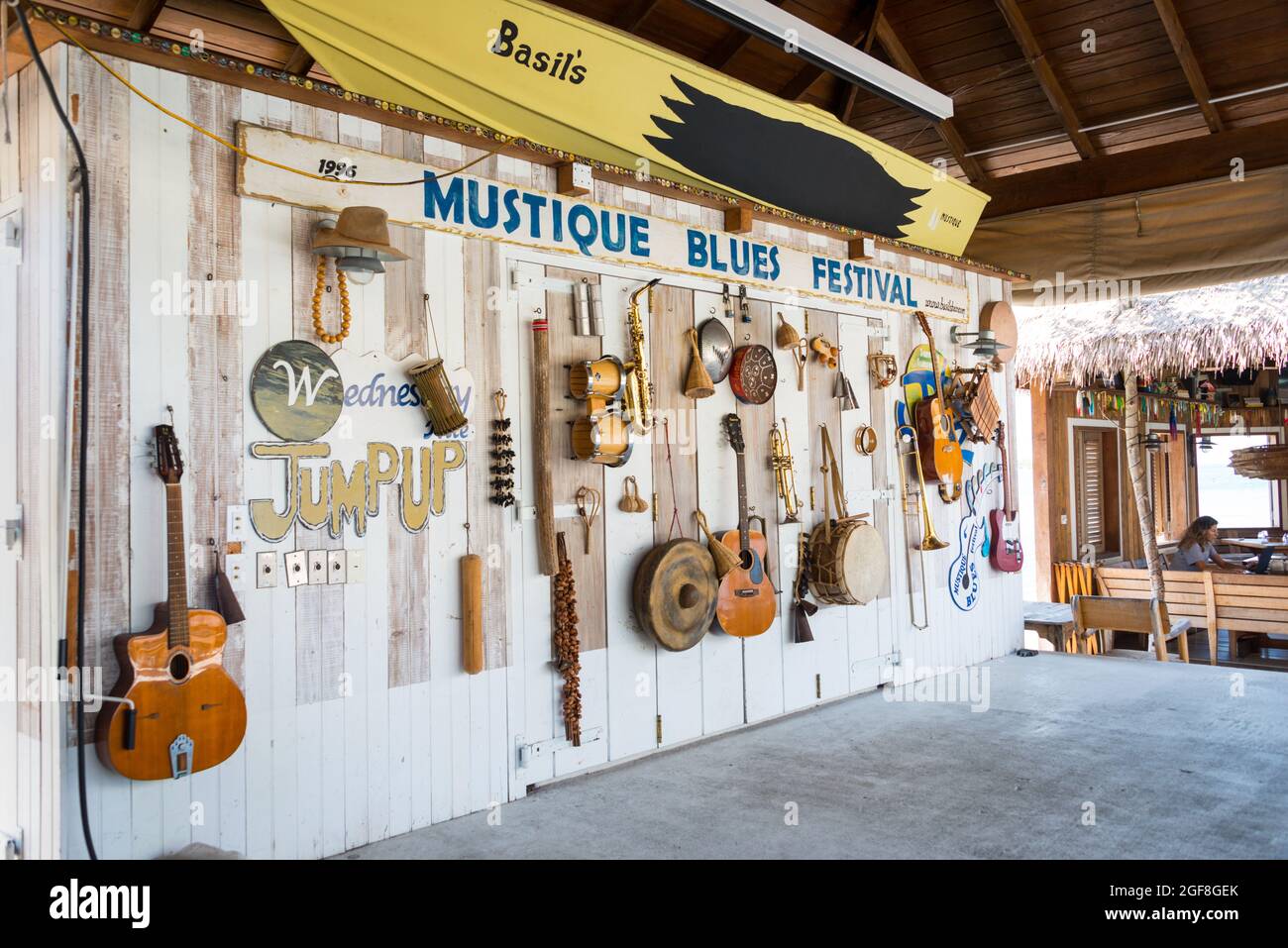 Basils bar hi-res stock photography and images - Alamy
