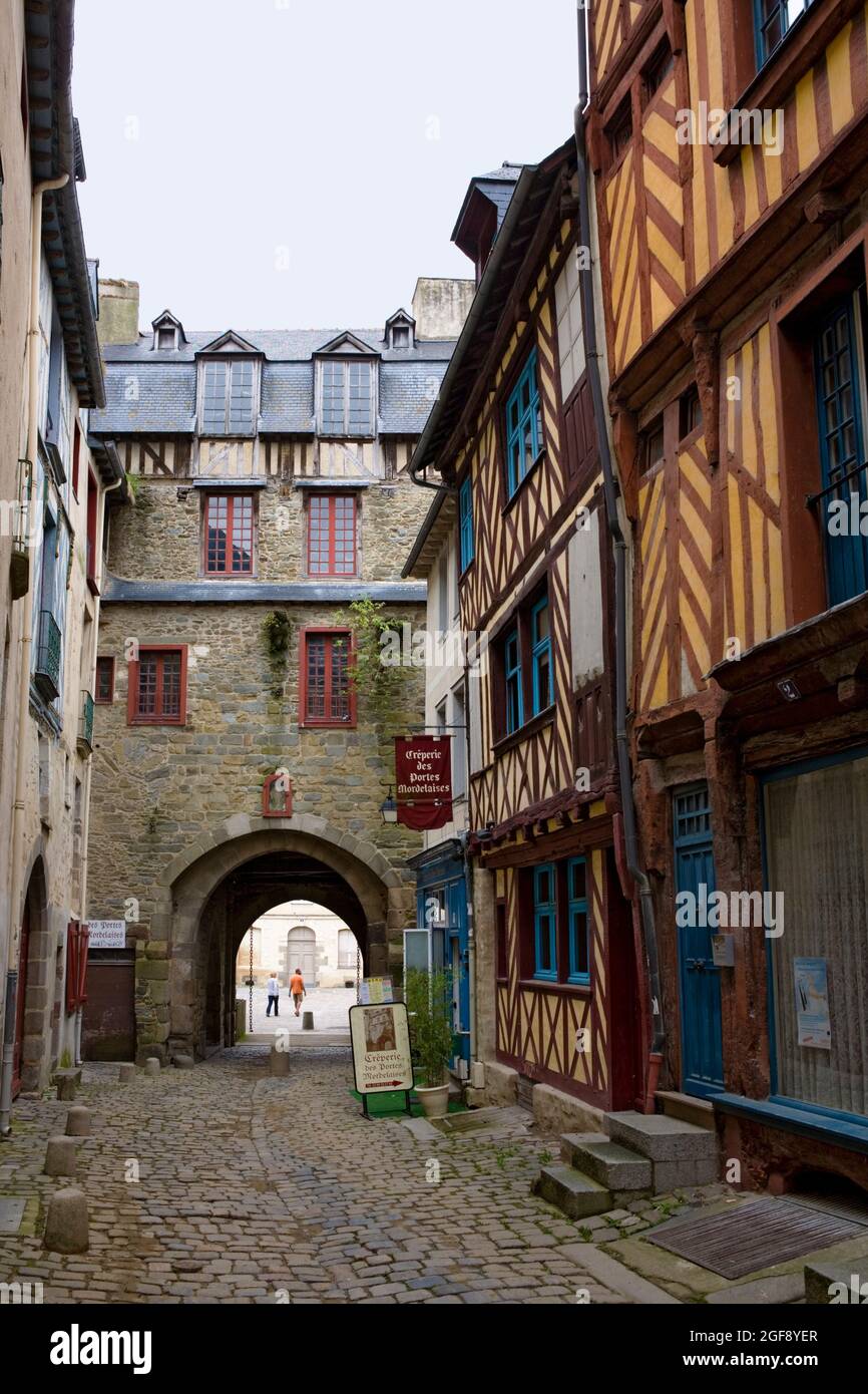 Les Portes Mordelaises, Rennes, Brittany, France: part of the original city  defences, and once the grand town entrance Stock Photo - Alamy