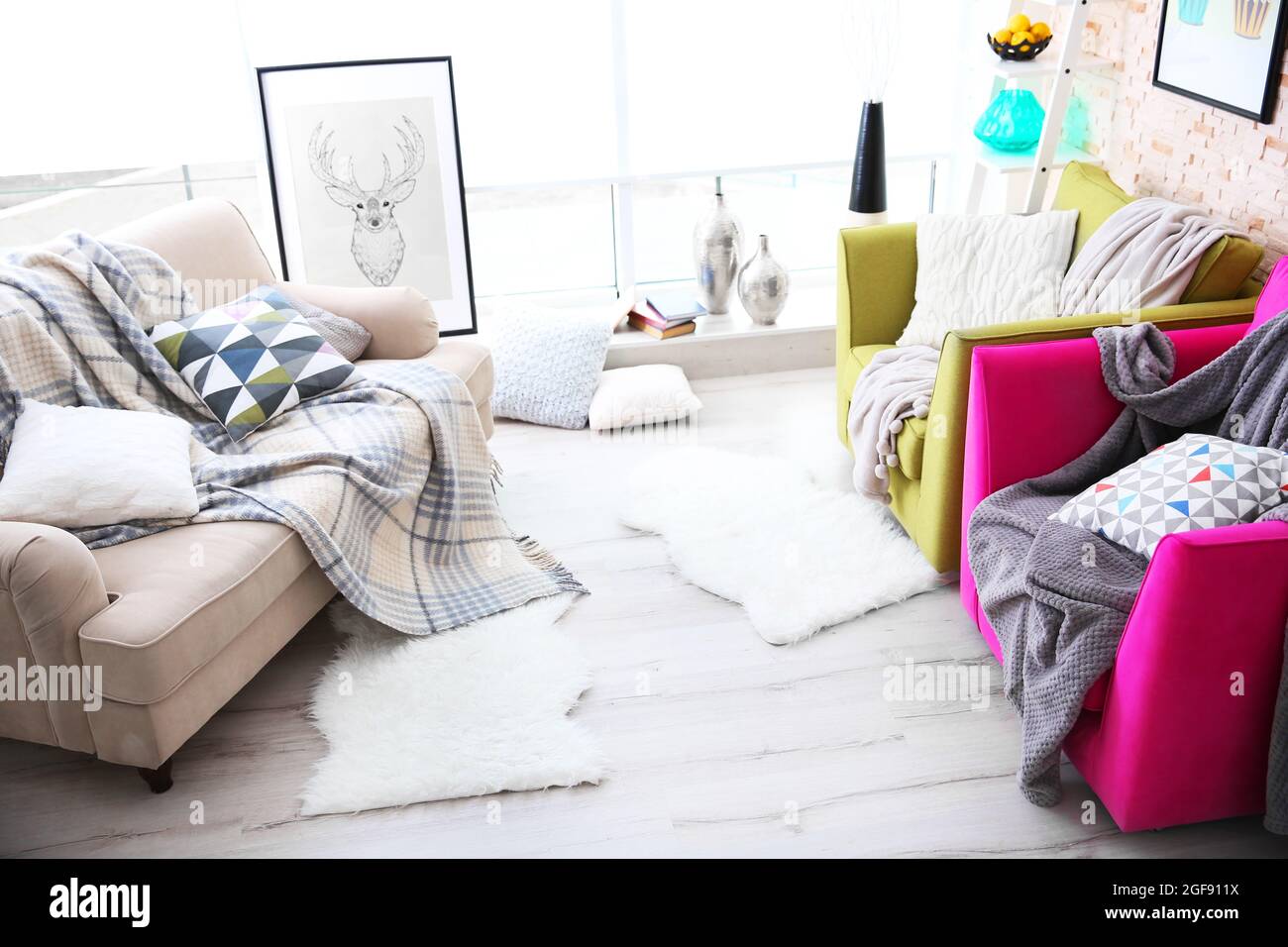 Modern living room design with sofa and armchairs Stock Photo - Alamy