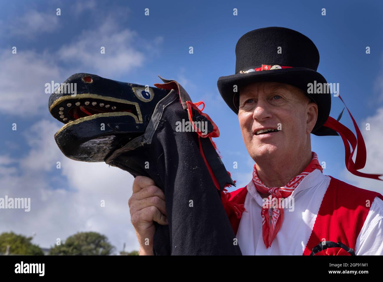 Laurence Bond with his Hooden Horse during Broadstairs Folk Week, August 2021 Stock Photo