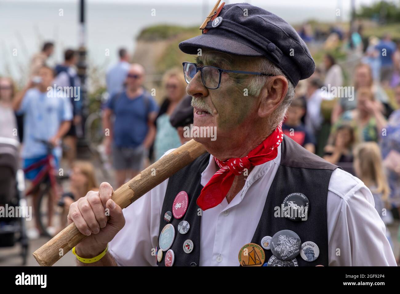 Dead Horse Morris performing morris dances in Victoria Gardens during Broadstairs Folk Week, August 2021 Stock Photo