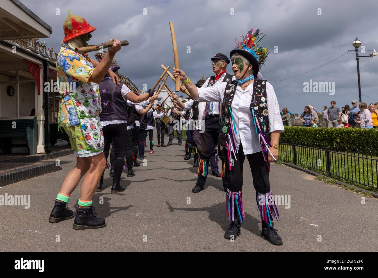 Dead Horse Morris performing morris dances in Victoria Gardens during Broadstairs Folk Week, August 2021 Stock Photo