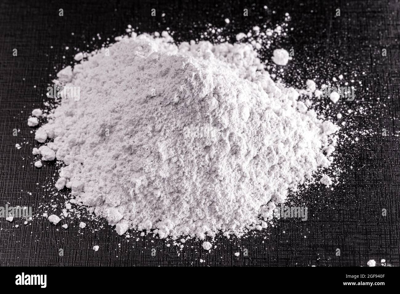 Zirconium hires stock photography and images Alamy