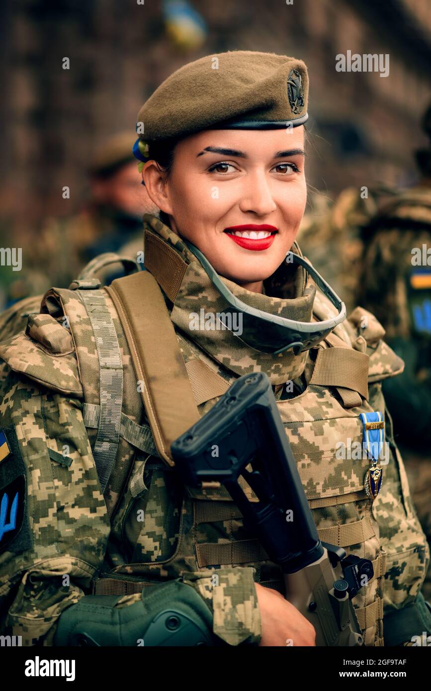 Kyiv, Ukraine - August 22, 2021: Rehearsal of the military parade on occasion of 30 years Independence Day of Ukraine. Ukrainian female soldier Stock Photo