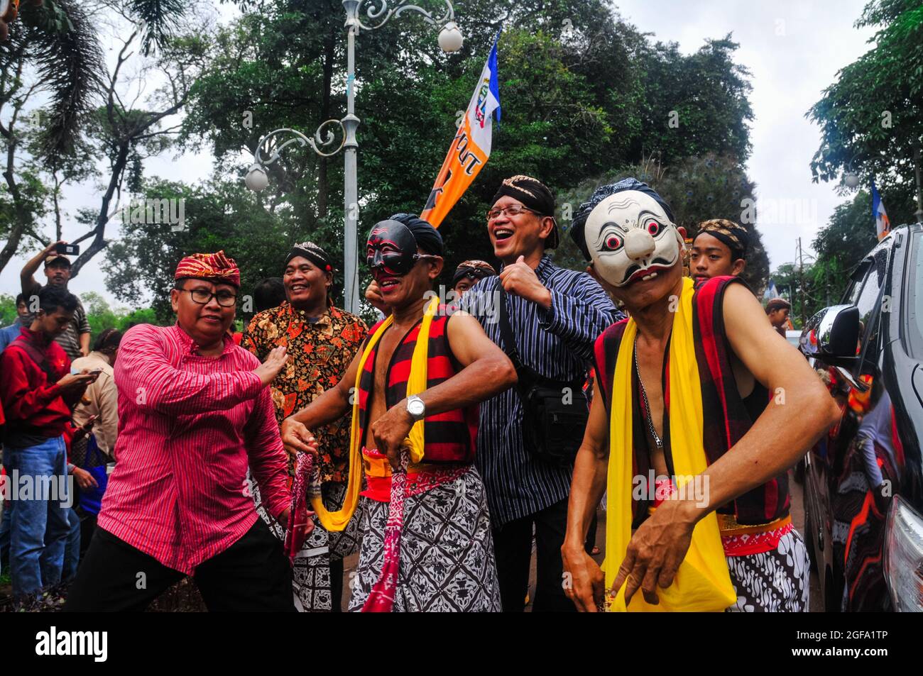 A group of dancers of Penari Penthul Tembem attending a carnival in the Ragunan area, South Jakarta. Stock Photo