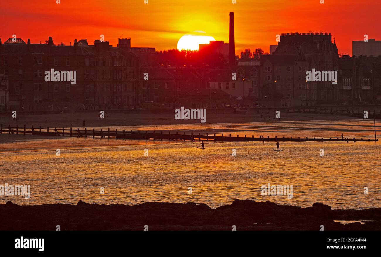 Portobello edinburgh sunset hires stock photography and images Alamy