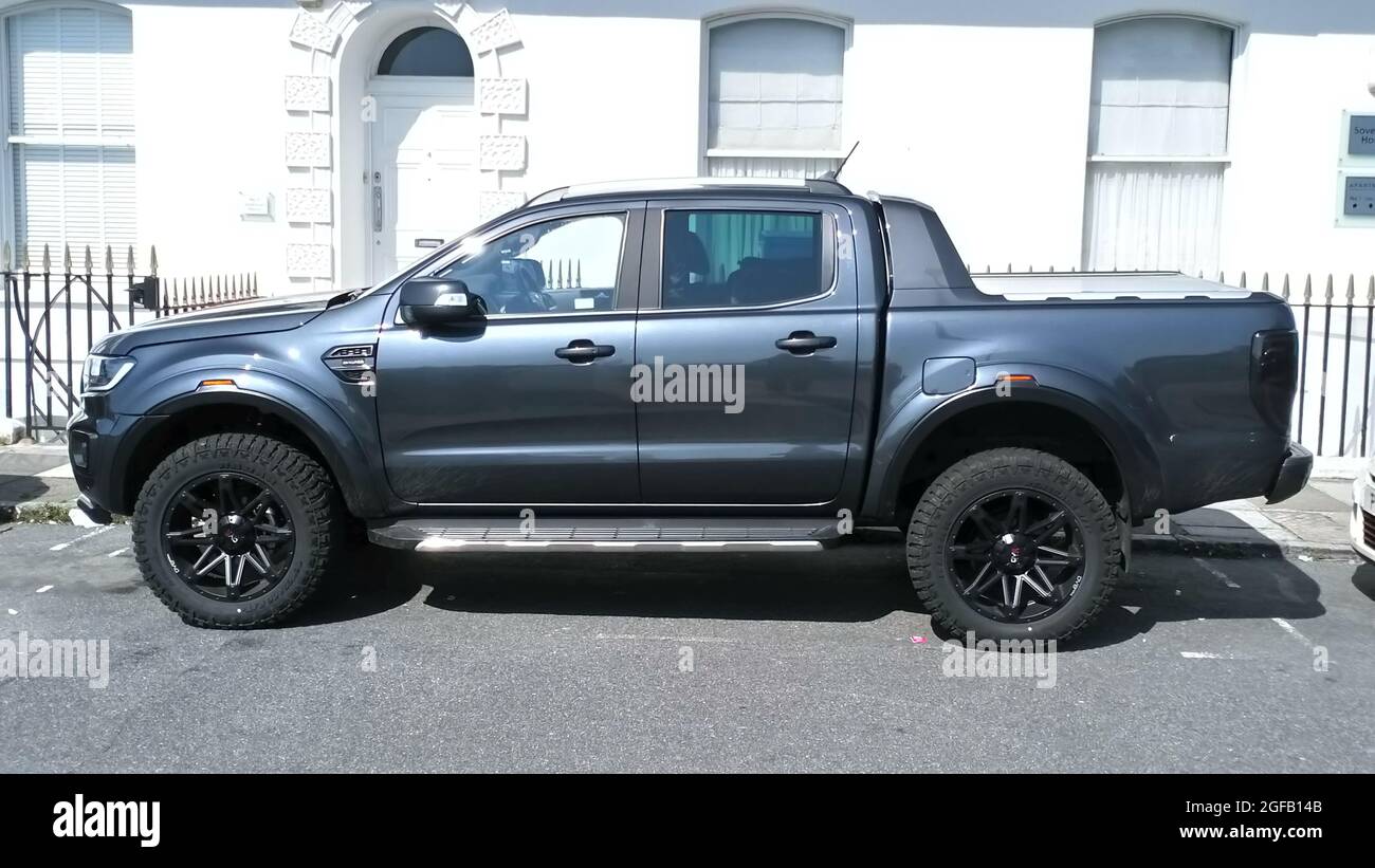 2021 ford raptor hi-res stock photography and images - Alamy