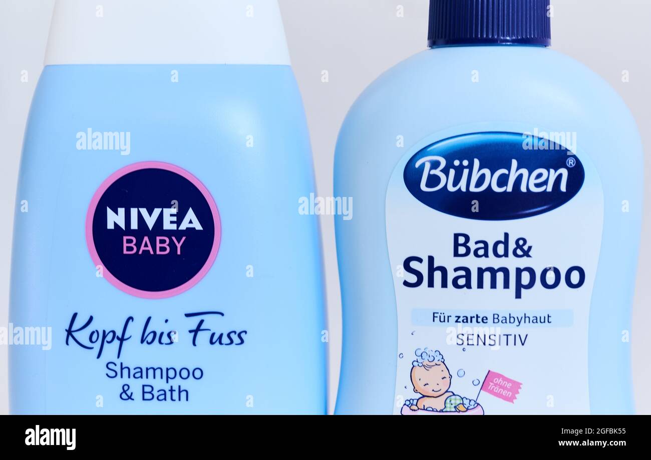 Berlin, Germany. 24th Aug, 2021. ILLUSTRATION - Shampoo and shower gel Care  products for babies from the manufacturers Bübchen (r) and Nivea. The baby  care manufacturer Bübchen, which belongs to Katjes, accuses