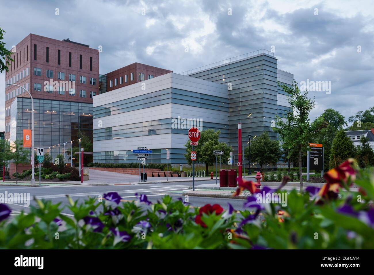 Syracuse, New York - July 1, 2021: Wide View of the Martin J. Whitman School of Management at Syracuse University Building of Syracuse University Loca Stock Photo