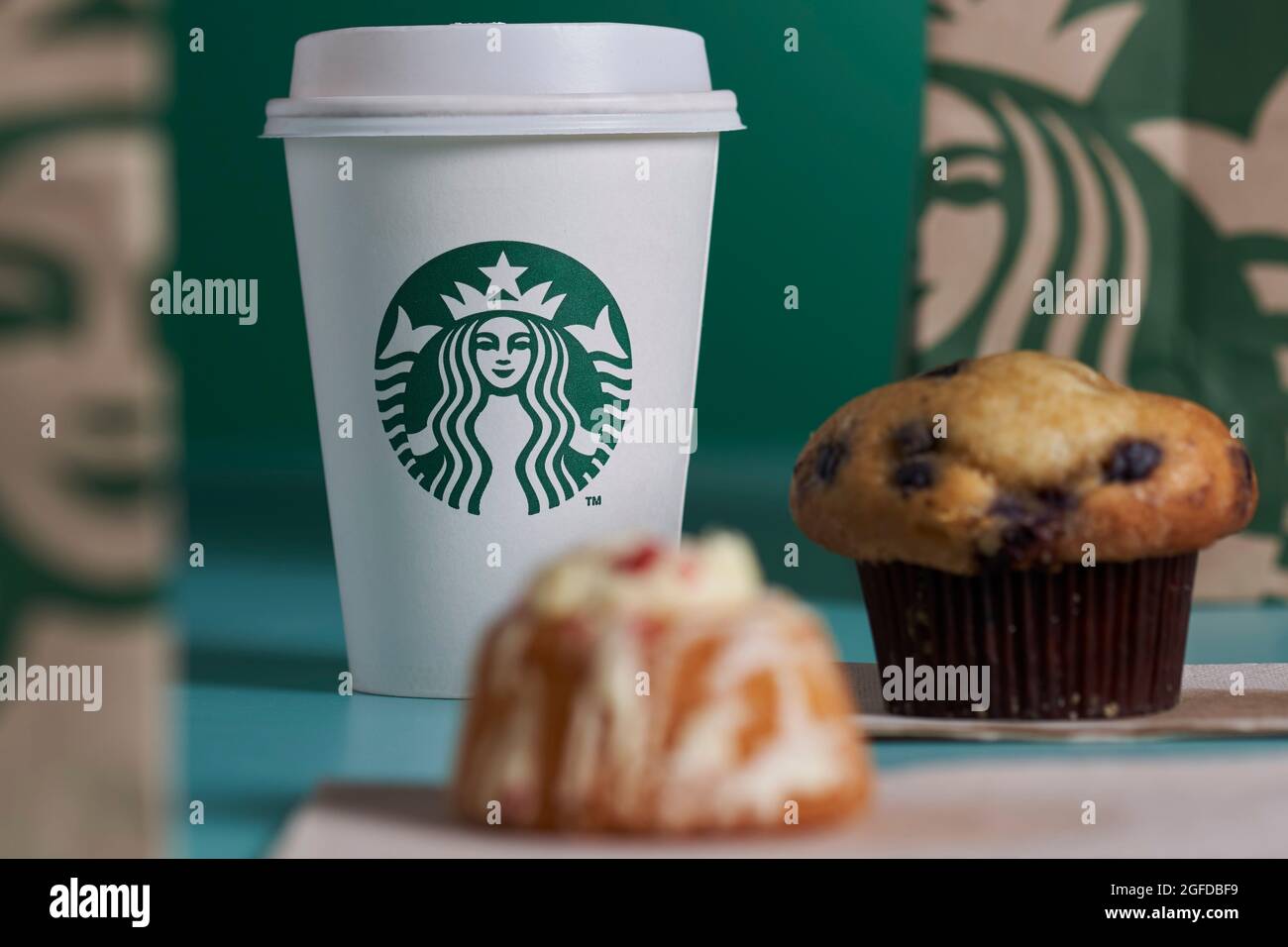 Starbucks latte hi res stock photography and images alamy