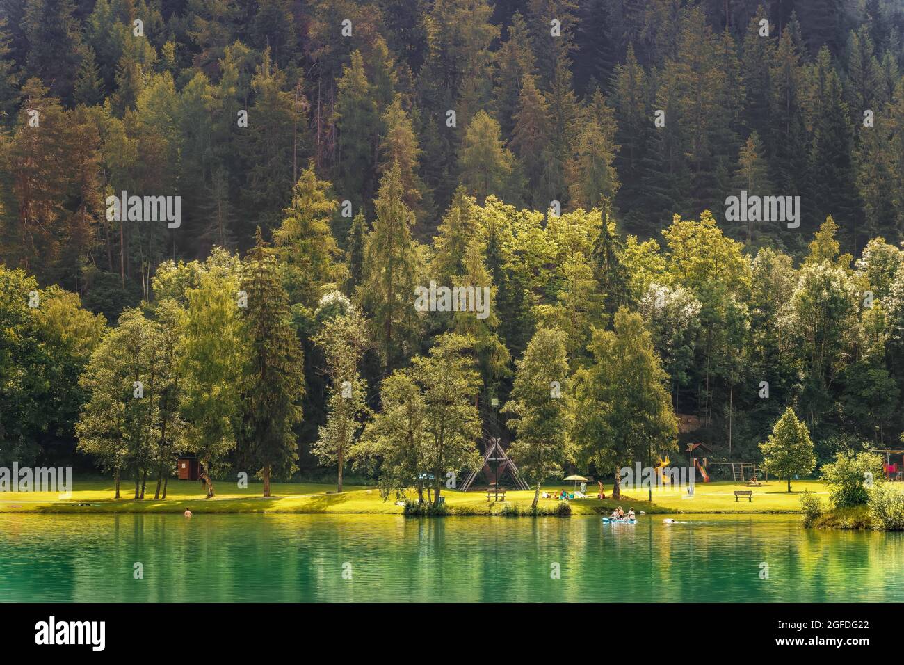 Beautiful lake environment hi-res stock photography and images - Alamy