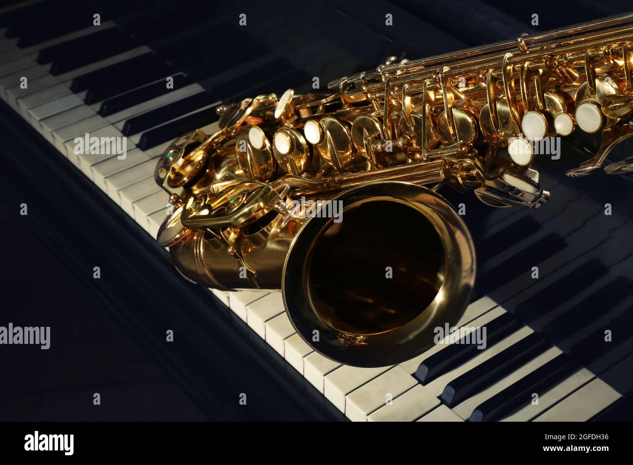 Piano and saxophone closeup Stock Photo Alamy