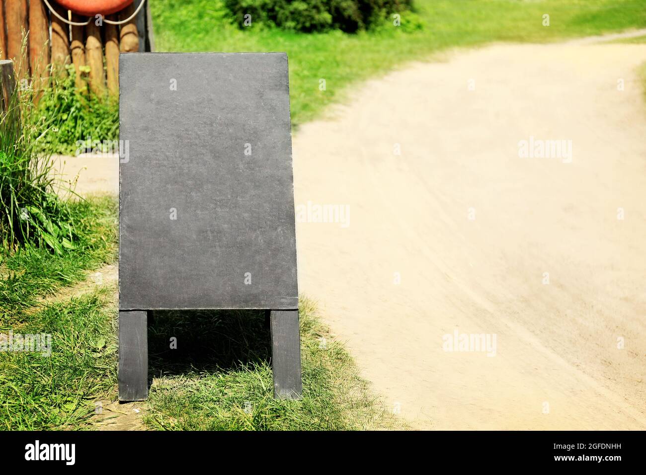 Wooden whiteboard advertising outdoor Stock Photo Alamy