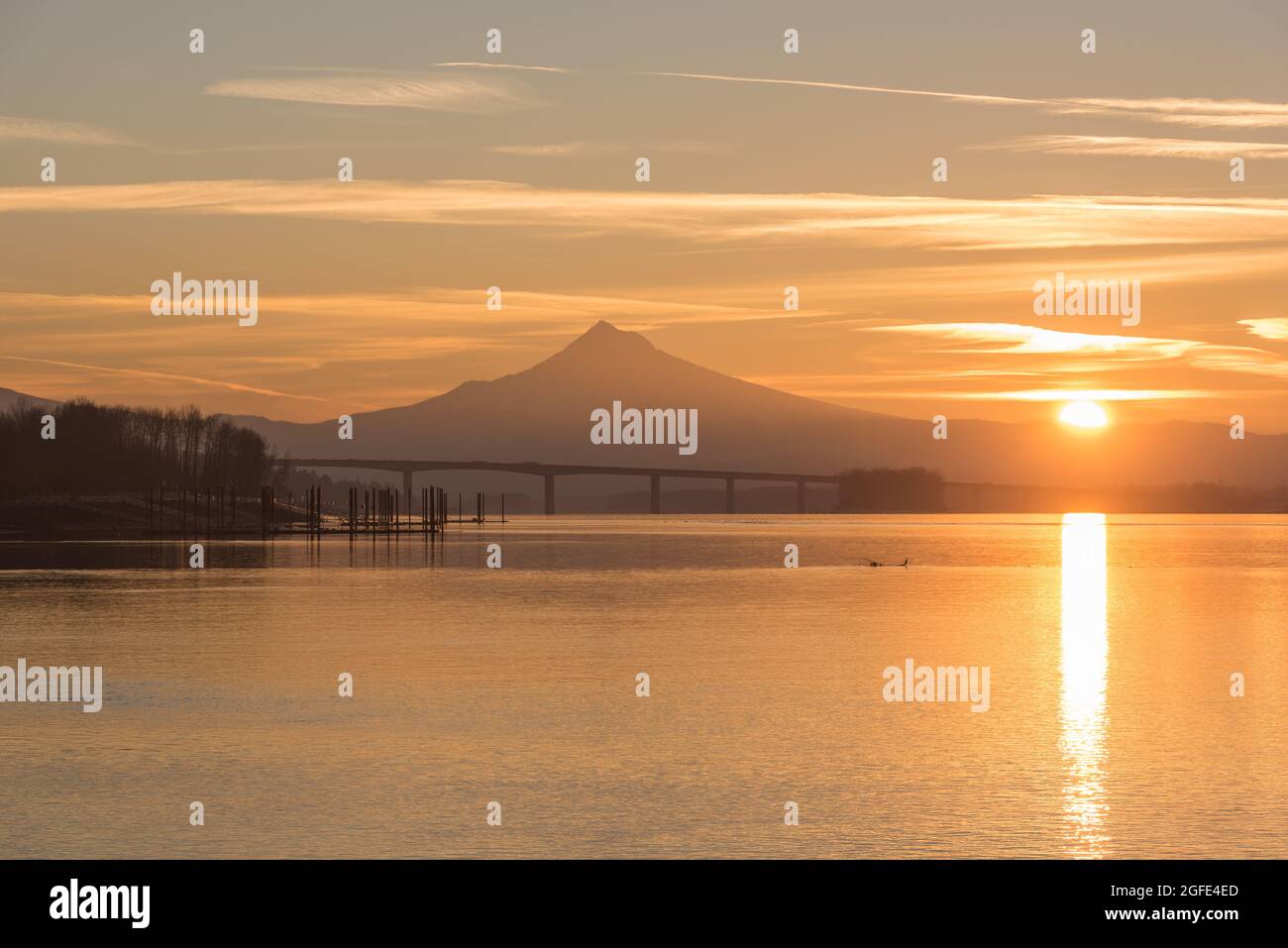 Sunrise over Mt Hood and the Columbia River in the beautiful city of Portland Oregon, Pacific Northwest United States Stock Photo